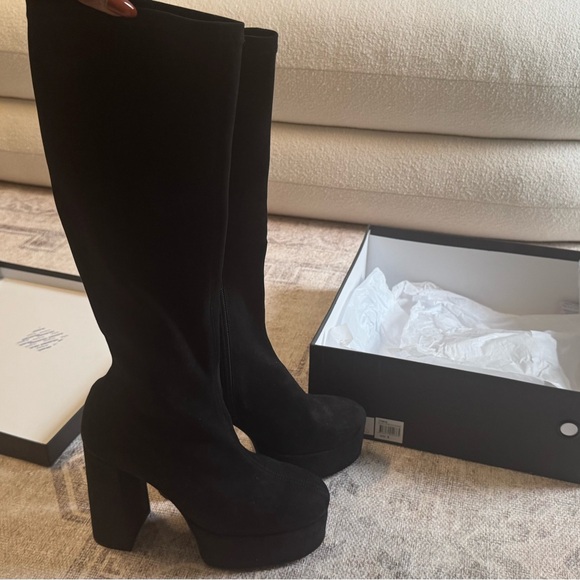 Tony Bianco Toniq Platform Boot
Black Stretch Suede Size 8 - Picture 4 of 7